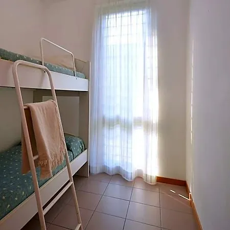 Bright And Airy With Garden View Lignano Sabbiadoro